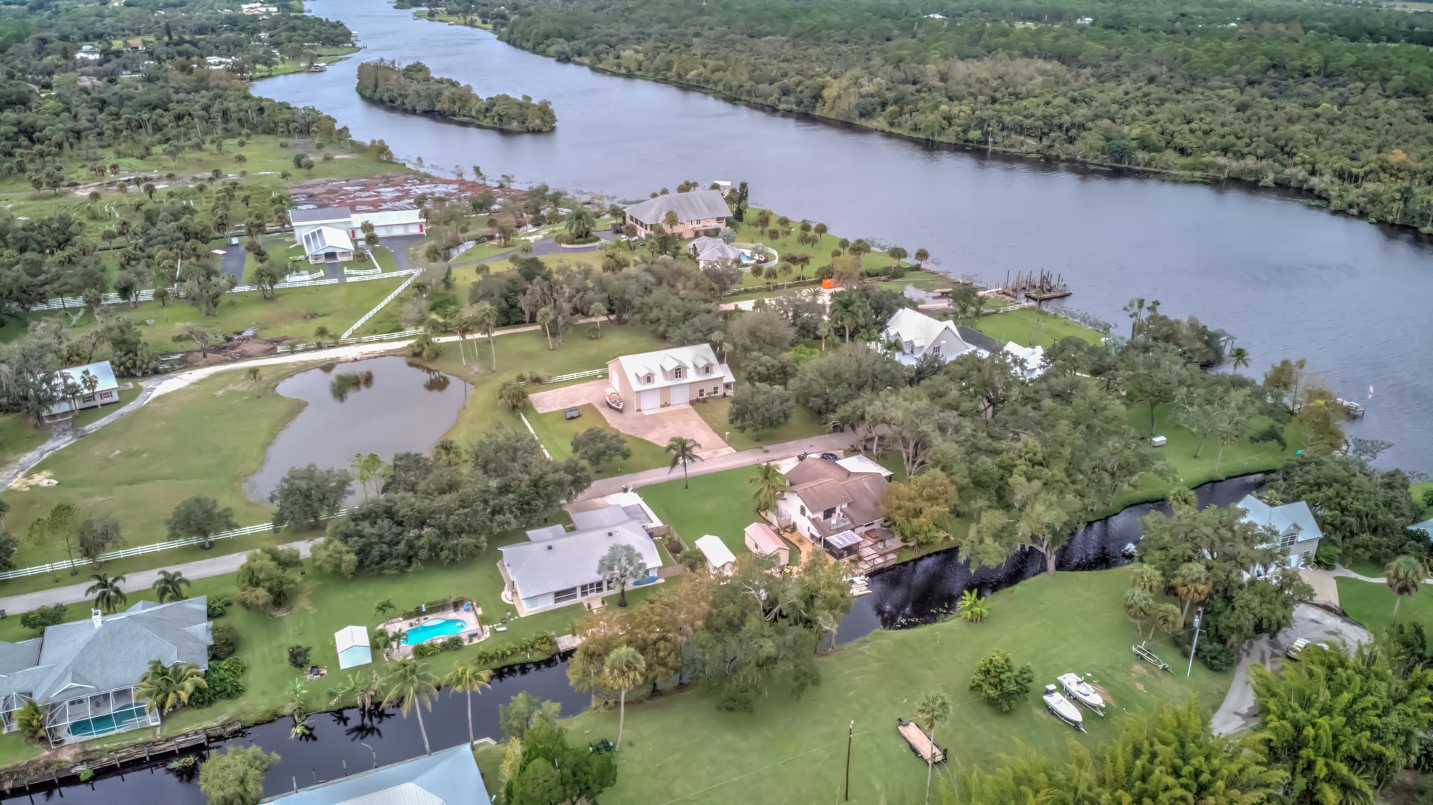 Alva lots with river access